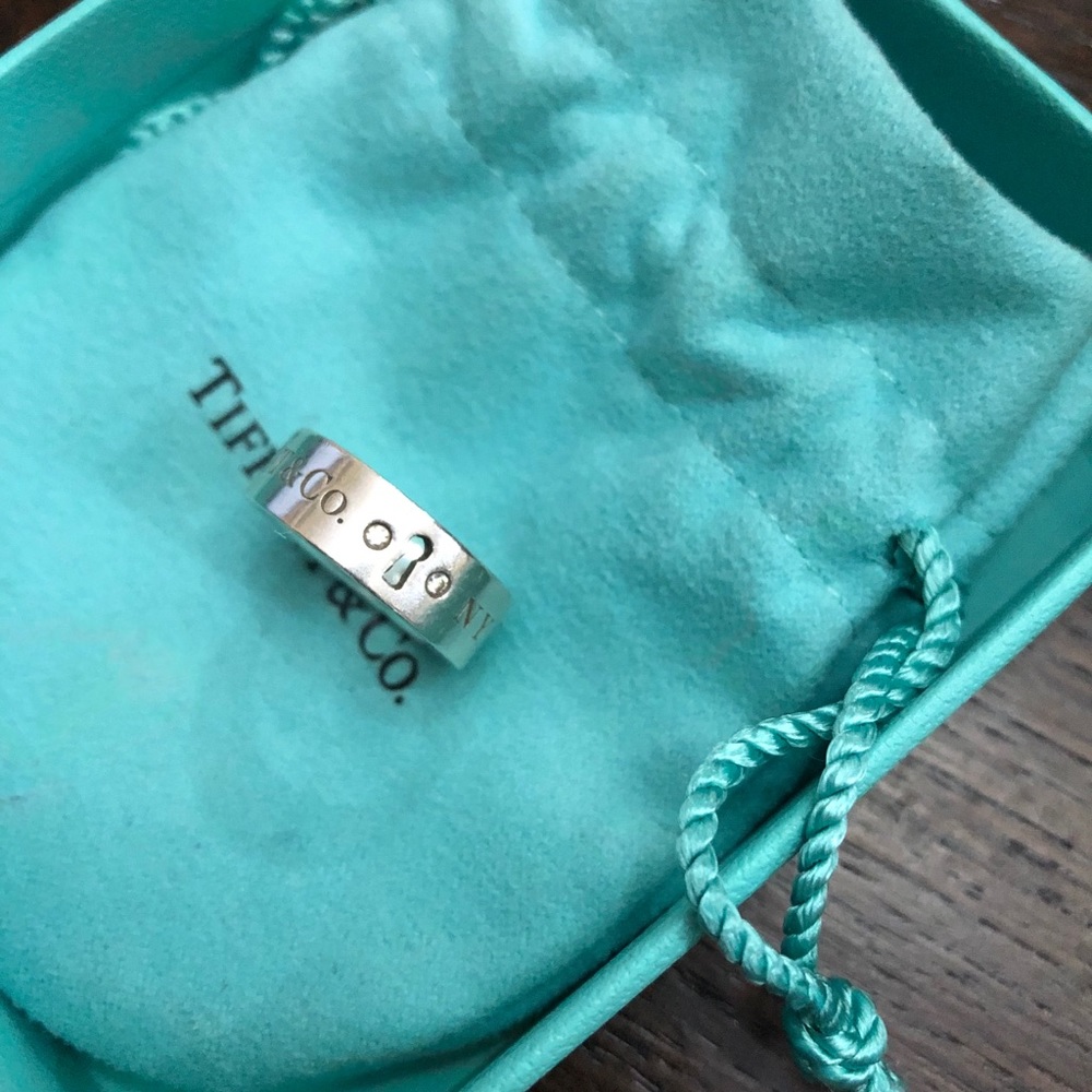 Tiffany & Co NY Key Hole Lock Band Ring 2 Diamonds